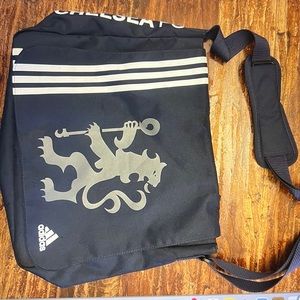 authentic adidas vintage Chelsea FC shoulder bag